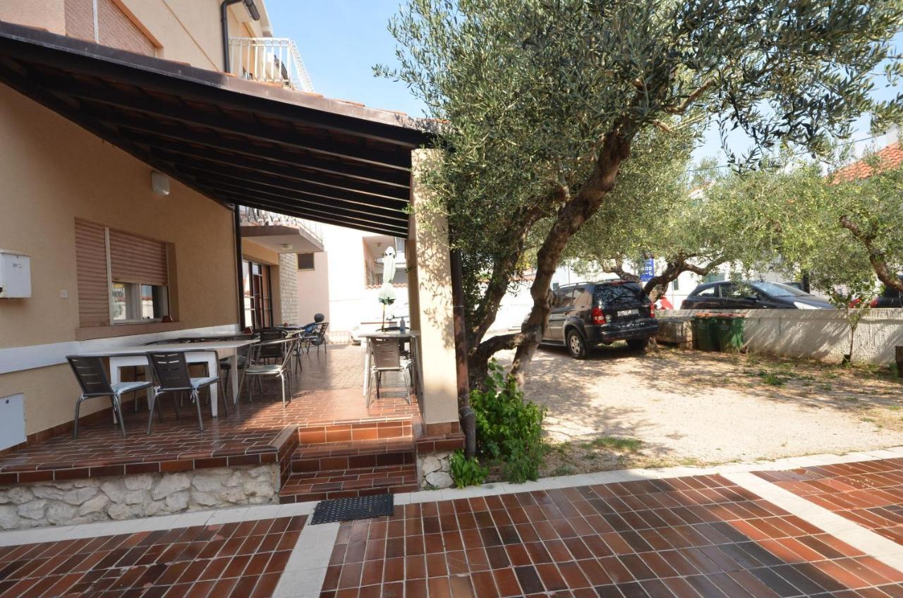 Apartment And Rooms Mrkovic Vodice Exteriör bild
