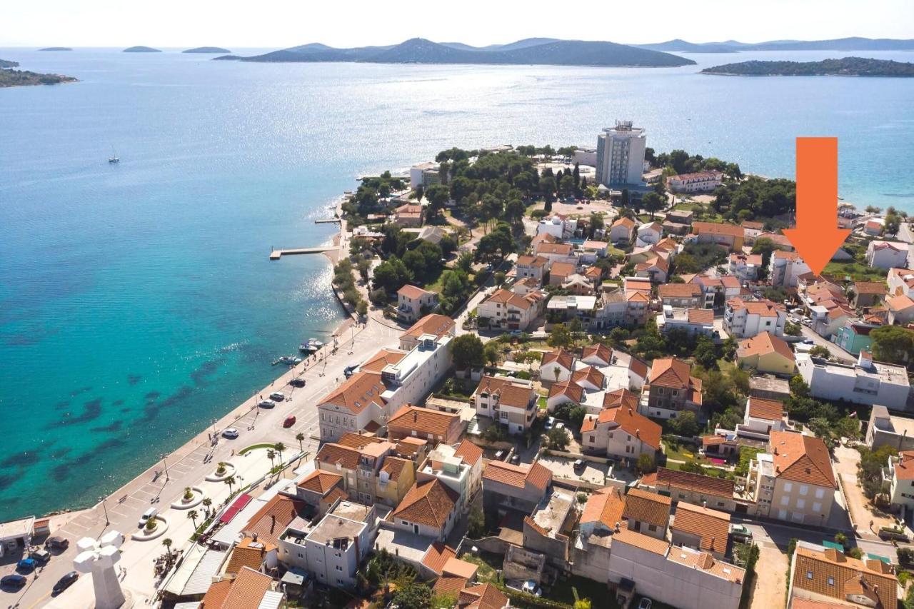 Apartment And Rooms Mrkovic Vodice Exteriör bild