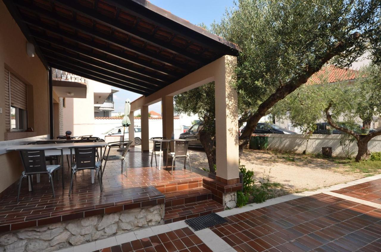 Apartment And Rooms Mrkovic Vodice Exteriör bild