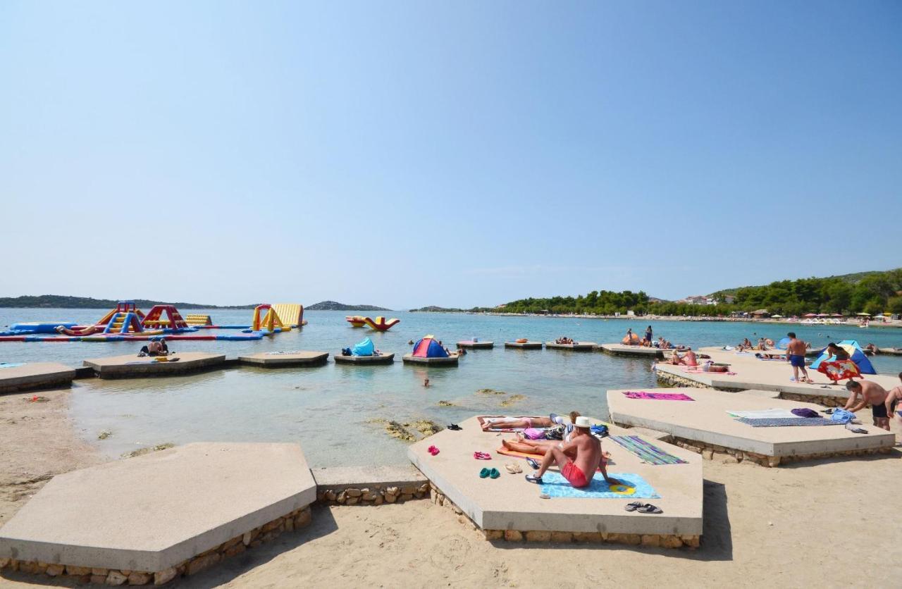 Apartment And Rooms Mrkovic Vodice Exteriör bild