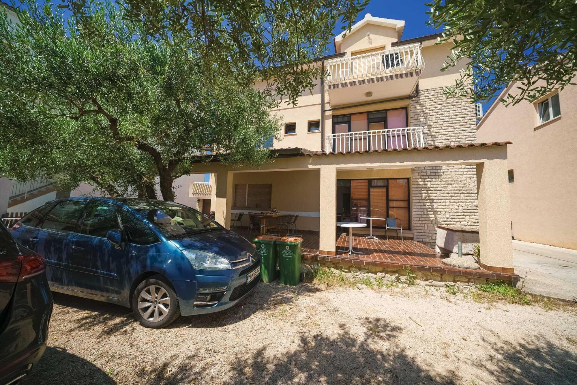 Apartment And Rooms Mrkovic Vodice Exteriör bild